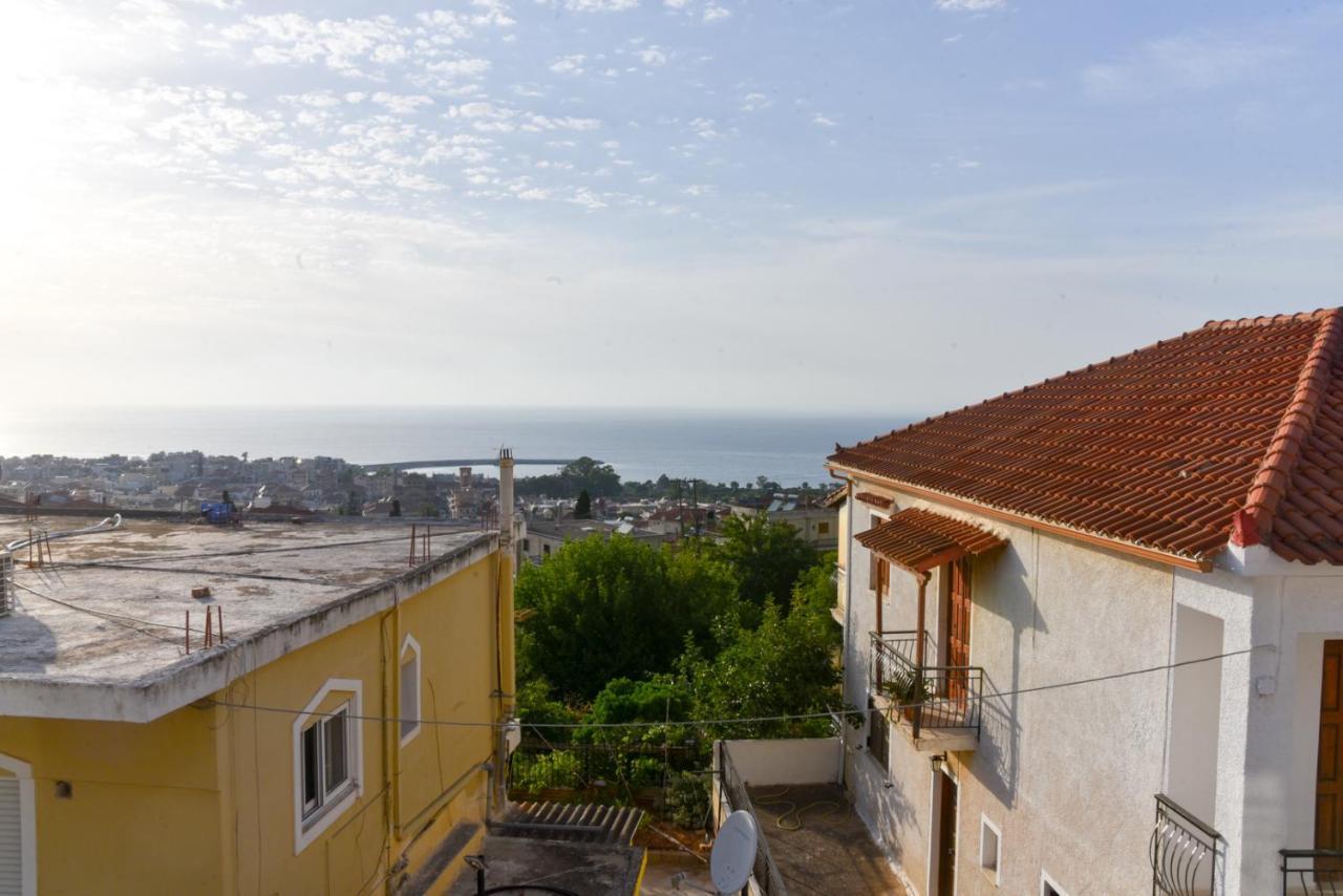 Apartamento Prana'S Castle Kyparissia Exterior foto